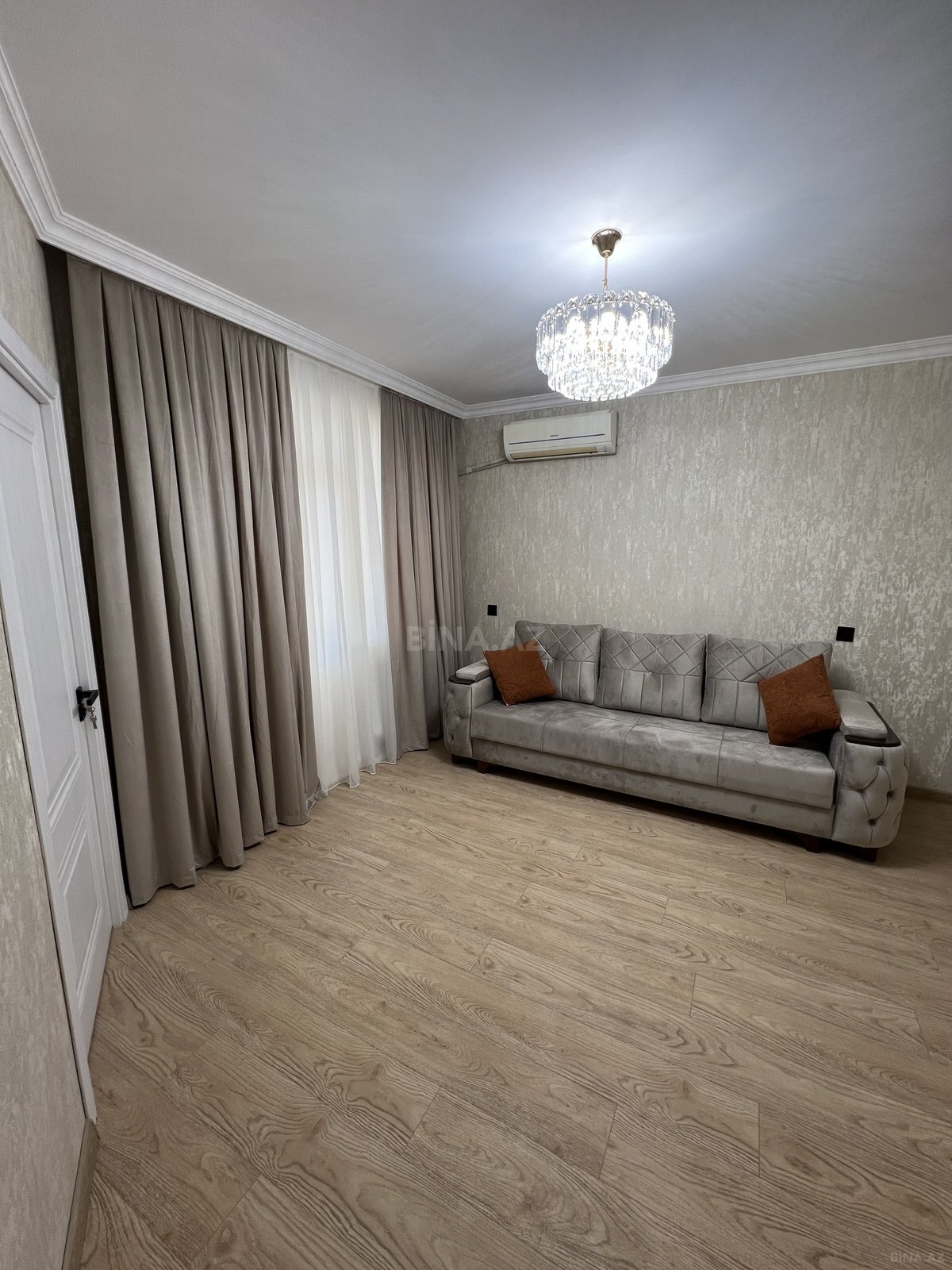 Kirayə verilir 2 otaqlı mənzil 50 m²