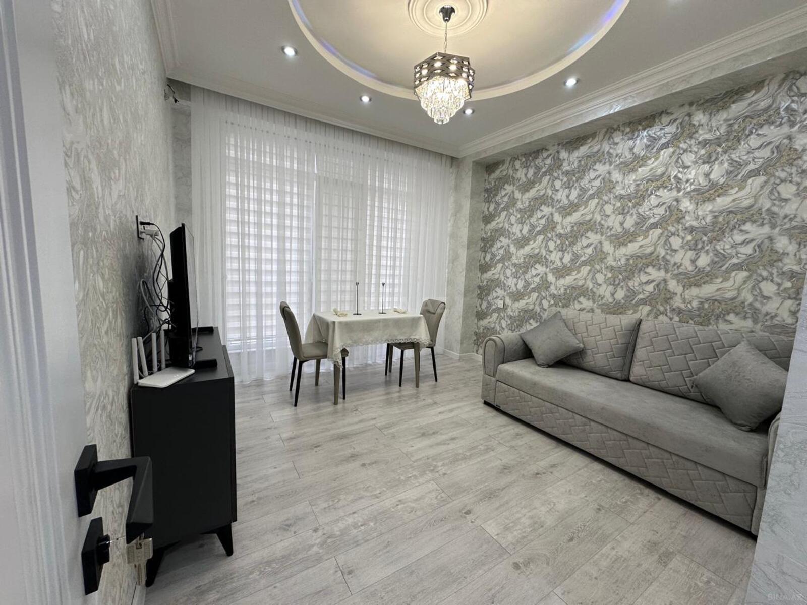 Kirayə verilir 2 otaqlı mənzil 60 m²