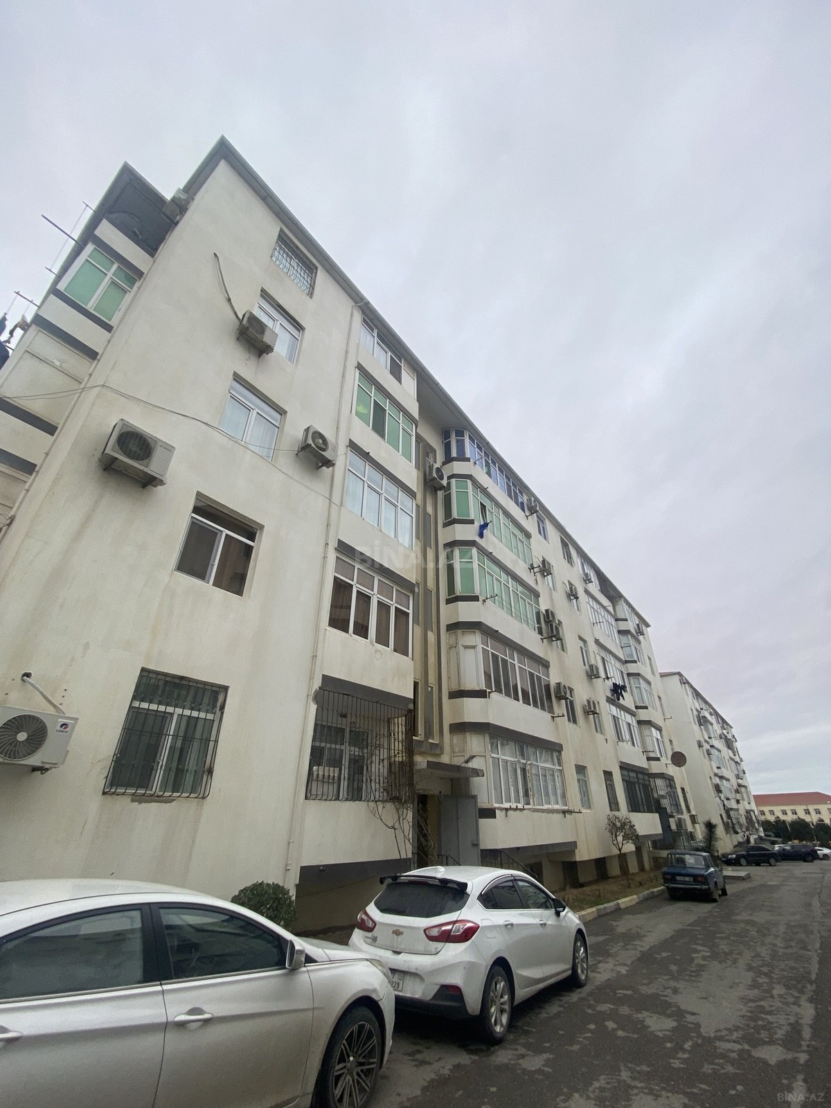 Satılır 3 otaqlı mənzil 72 m²