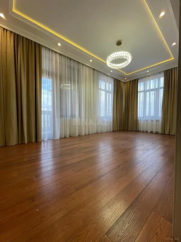 Satılır 2 otaqlı mənzil 80 m²
