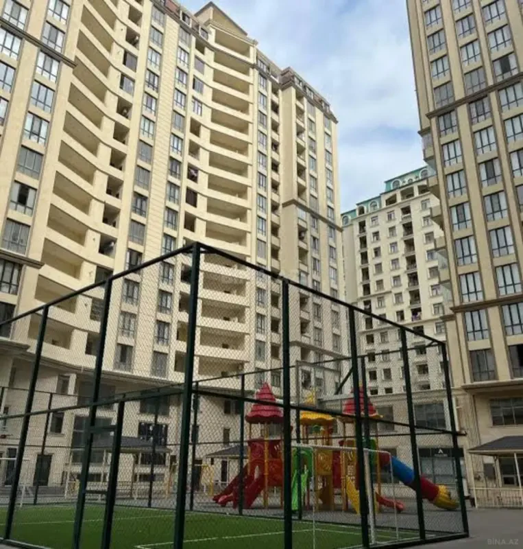 Kirayə verilir 3 otaqlı mənzil 110 m²
