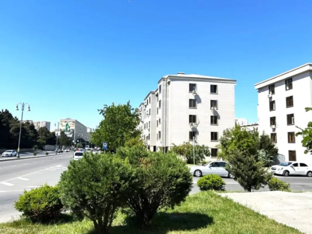 Satılır 3 otaqlı mənzil 70 m²