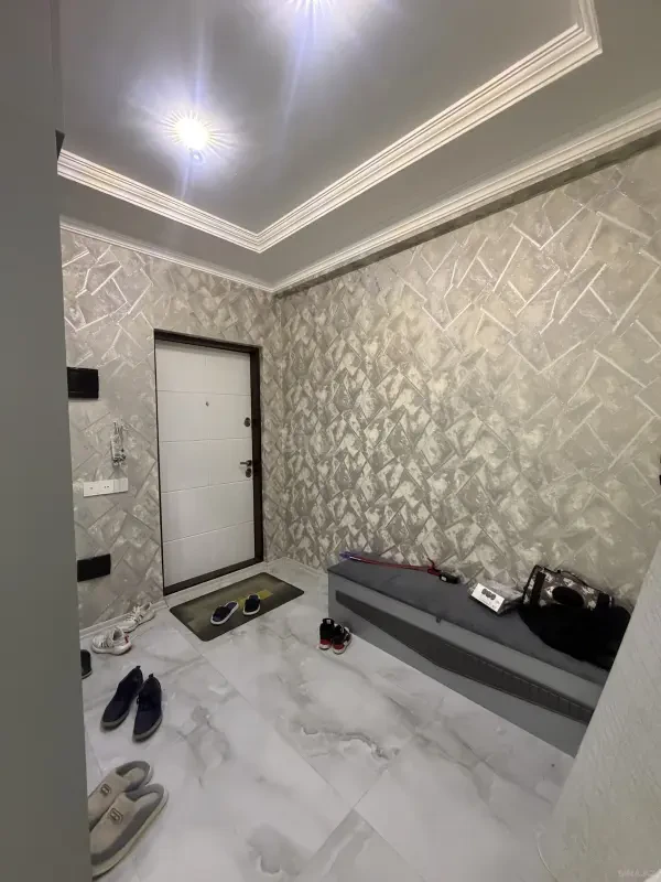 Satılır 3 otaqlı mənzil 117 m²