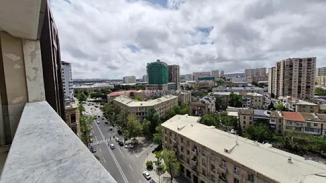 Satılır 2 otaqlı mənzil 170 m² — Bakı 2 otaq 170.00 m²