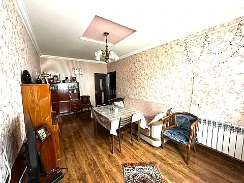 Satılır 2 otaqlı mənzil 60 m² — Bakı, Həzi Aslanov qəs. 2 otaq 60.00 m²