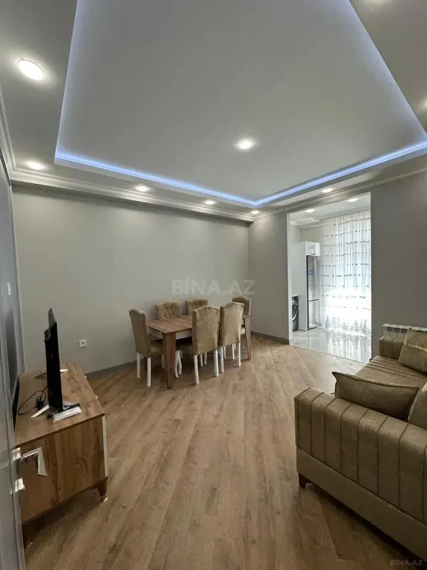 Kirayə verilir 2 otaqlı mənzil 75 m²