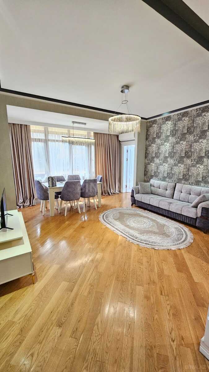 Kirayə verilir 3 otaqlı mənzil 80 m²