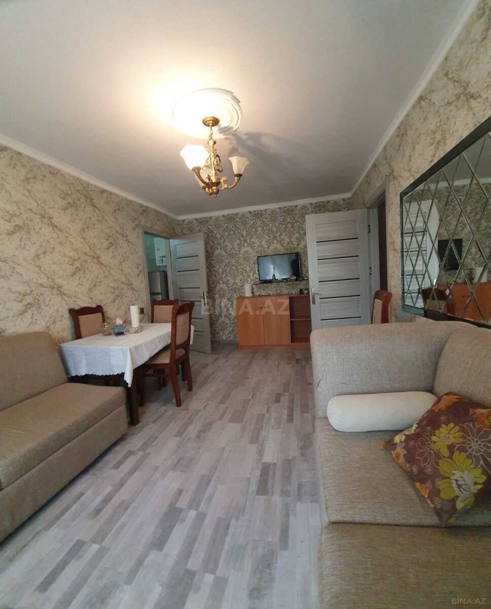 Satılır 2 otaqlı mənzil 42 m²