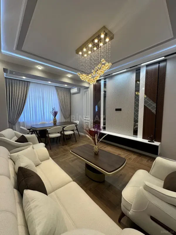 Satılır 3 otaqlı mənzil 105 m²