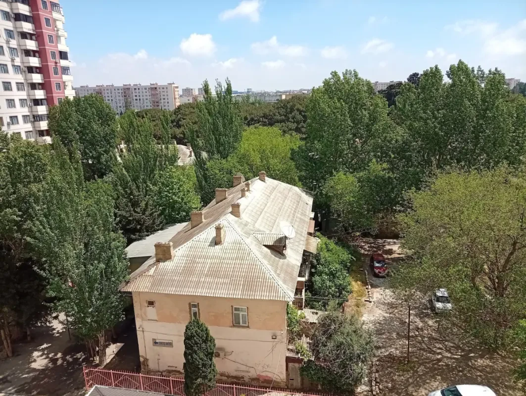 Satılır 2 otaqlı mənzil 76 m²