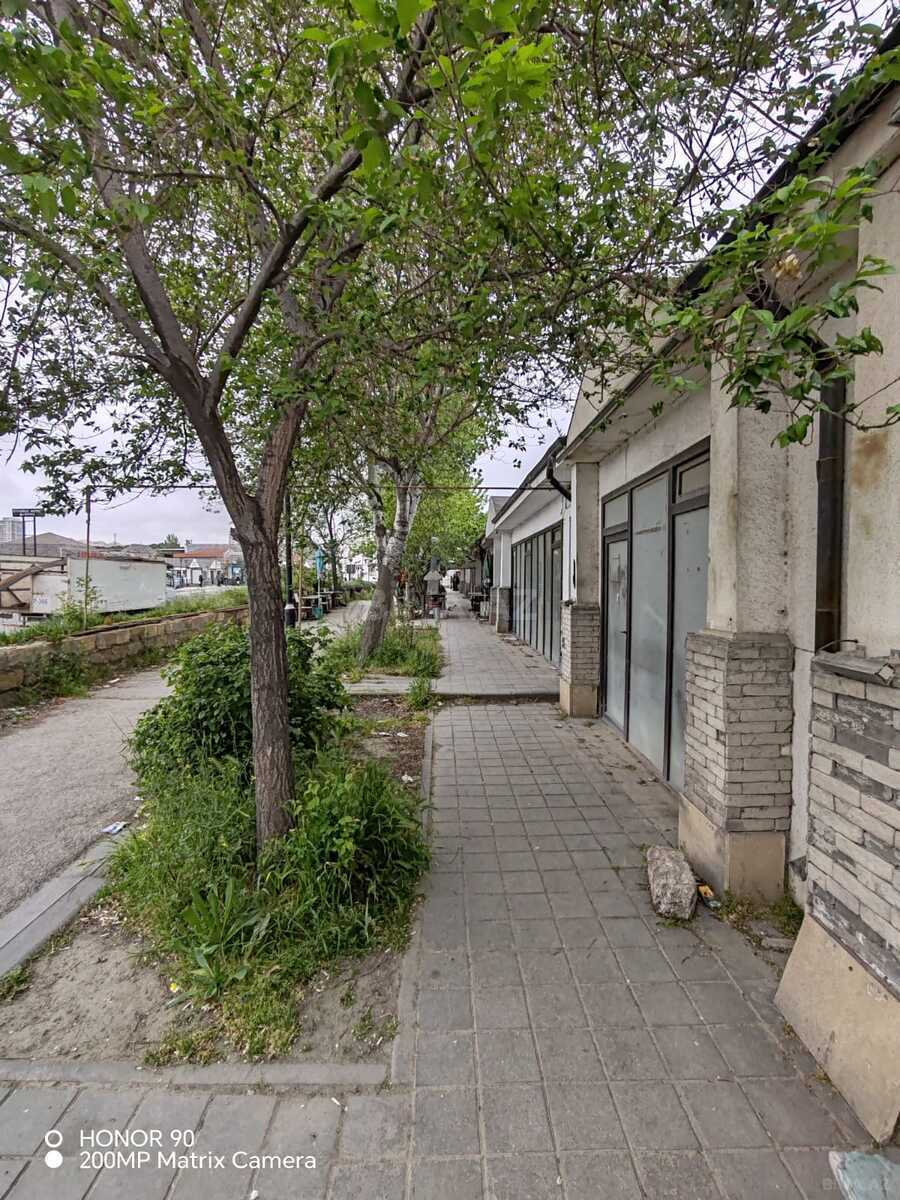 Satılır obyekt 50 m²