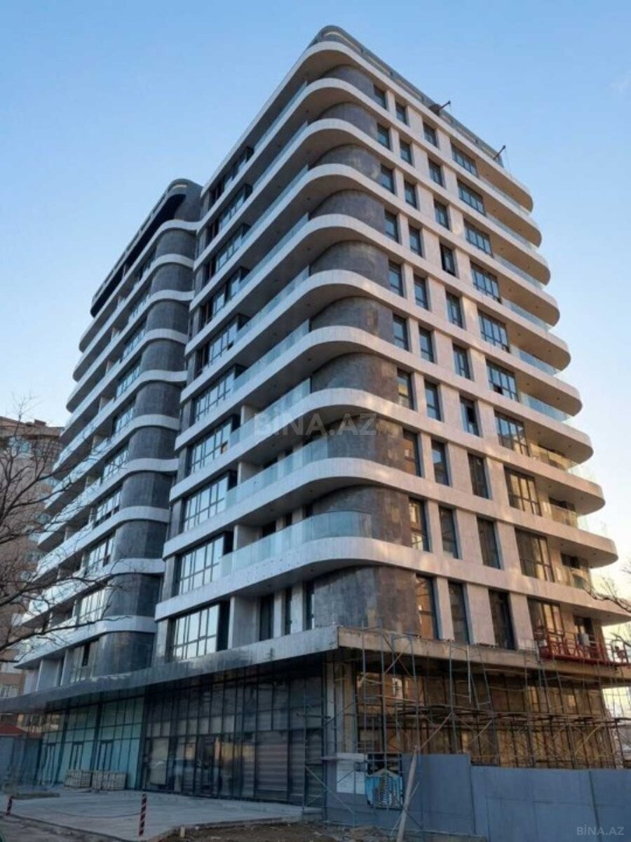 Satılır 2 otaqlı mənzil 67 m²
