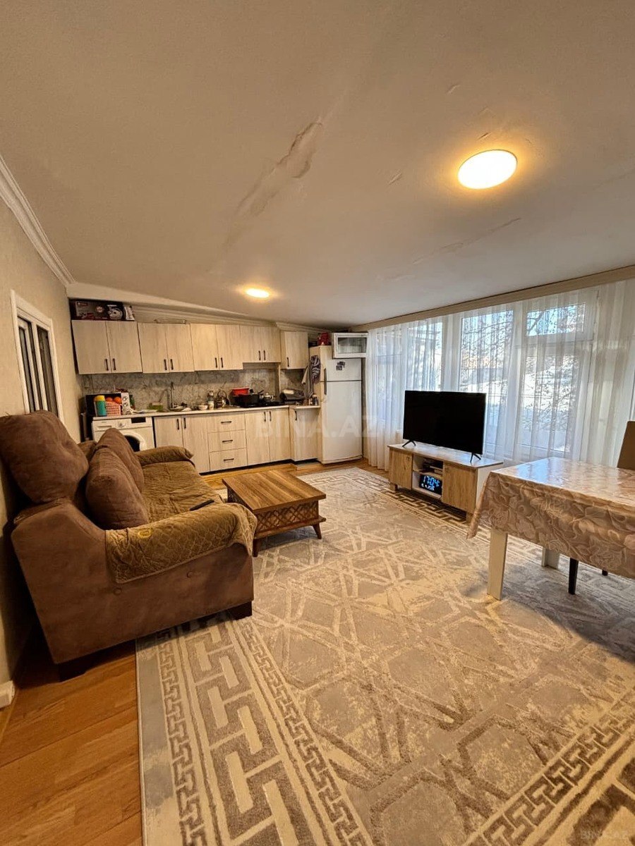 Kirayə verilir 5 otaqlı həyət evi 75 m²