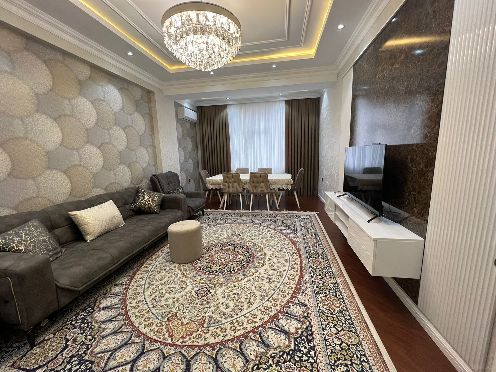Satılır 3 otaqlı mənzil 120 m²