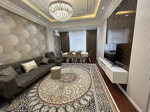 Satılır 3 otaqlı mənzil 120 m² — Bakı 3 otaq 120.00 m²