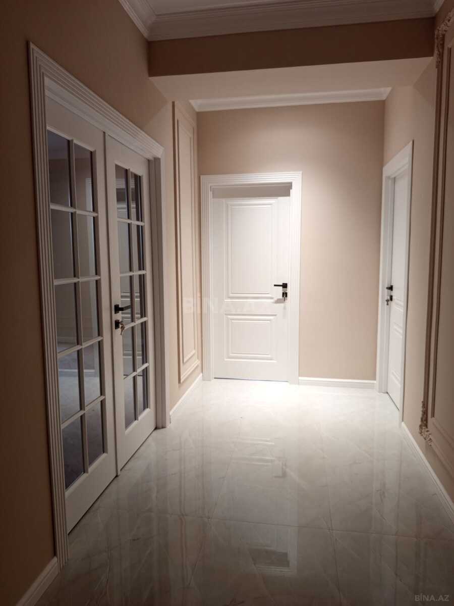 Satılır 3 otaqlı mənzil 110 m²