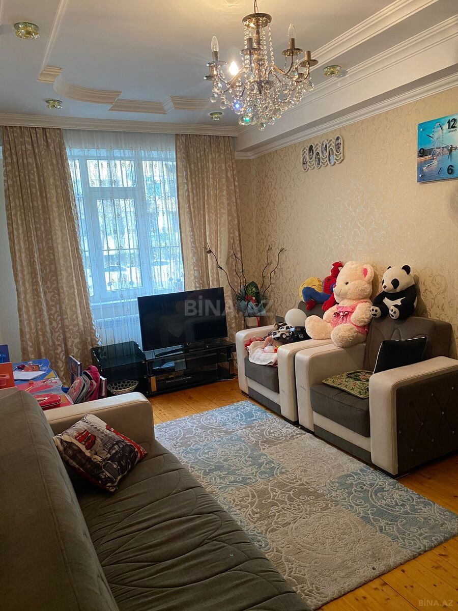 Satılır 2 otaqlı mənzil 70 m²
