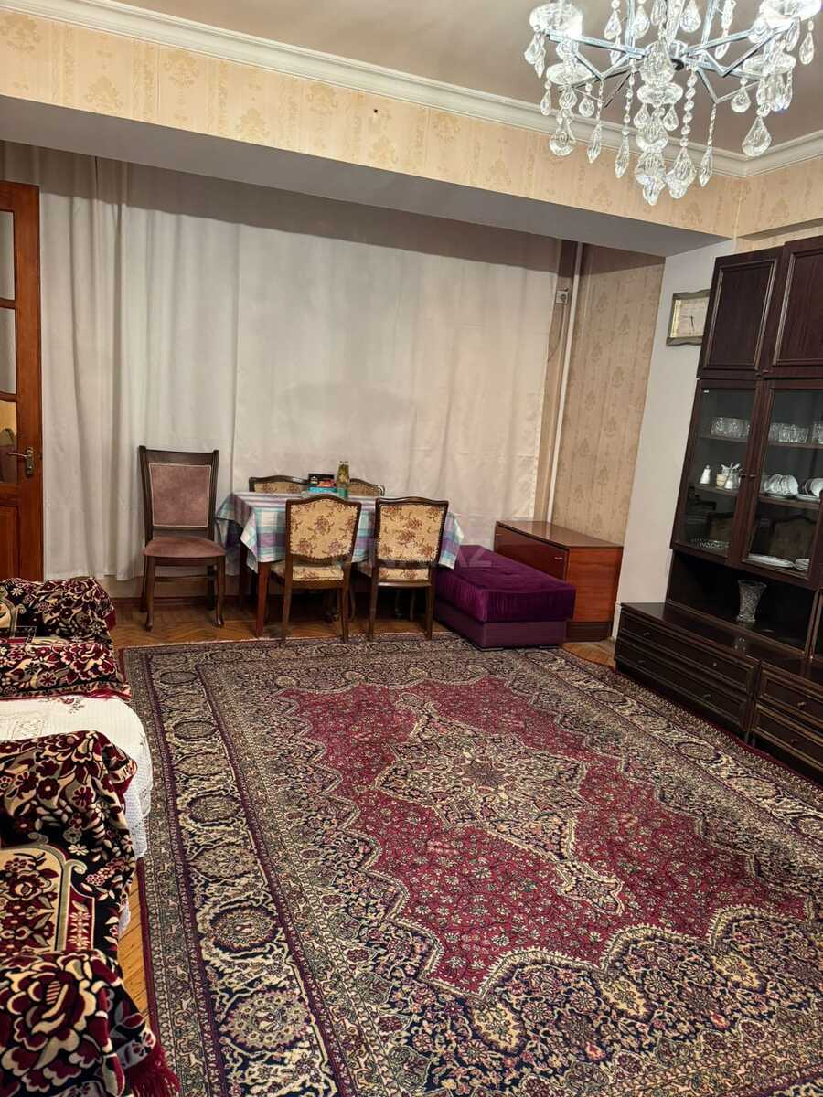 Satılır 2 otaqlı mənzil 40.5 m²