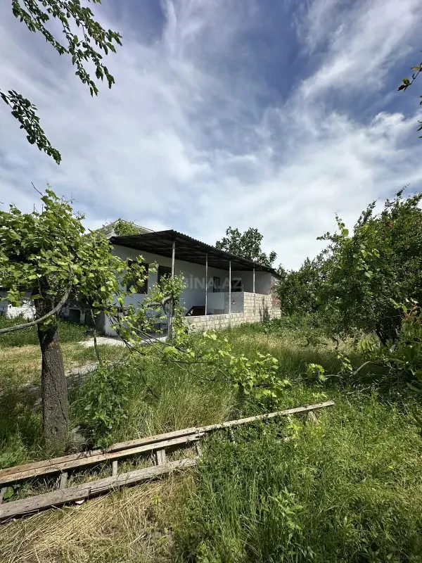 Satılır 3 otaqlı həyət evi 100 m²