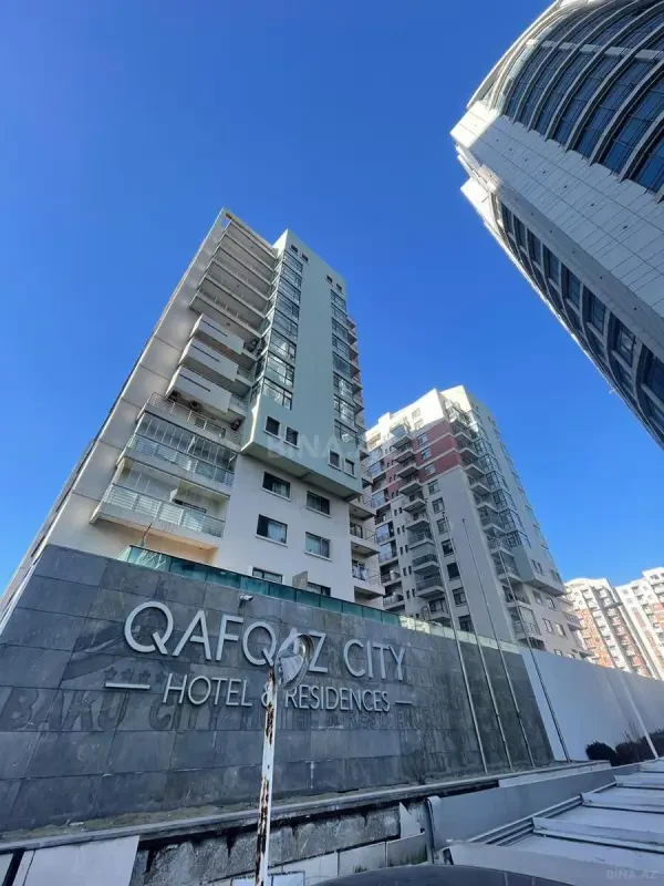 Kirayə verilir 3 otaqlı mənzil 130 m²