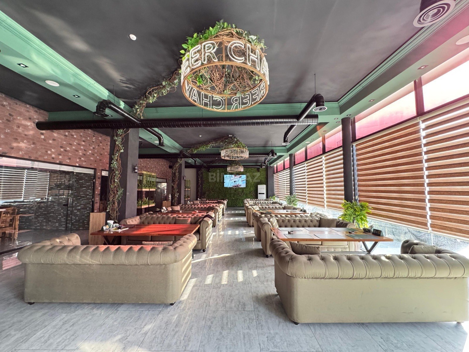 Satılır obyekt 660 m²