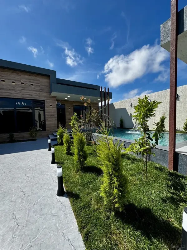 Satılır 4 otaqlı həyət evi 170 m²