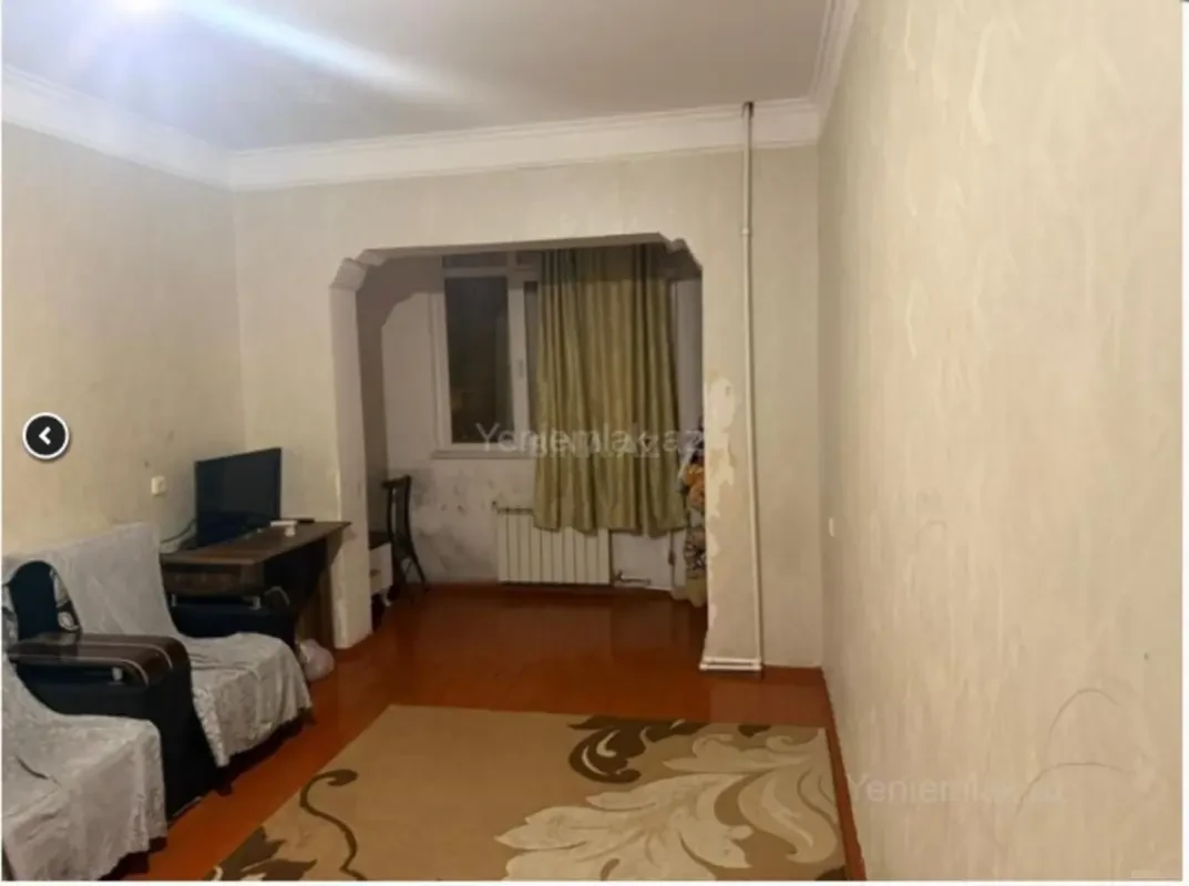 Kirayə verilir 2 otaqlı mənzil 70 m²