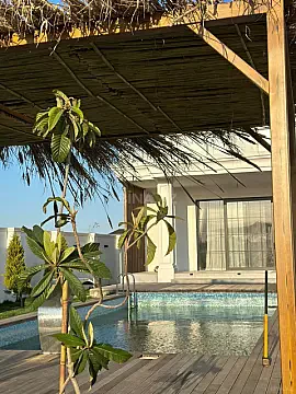 Kirayə verilir 6 otaqlı həyət evi 350 m² — Bakı, Nardaran 6 otaq 350.00 m²