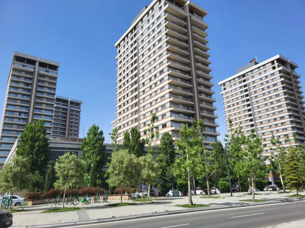 Kirayə verilir 2 otaqlı mənzil 63 m²