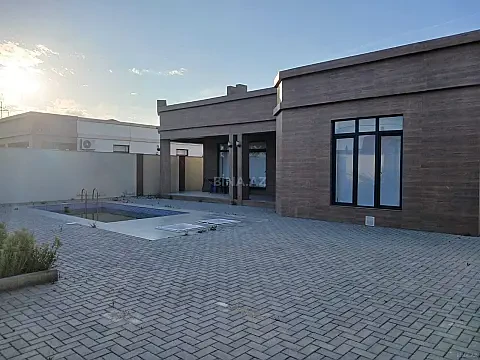 Kirayə verilir 4 otaqlı həyət evi 180 m² — Bakı, Şüvəlan 4 otaq 180.00 m²