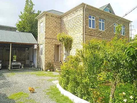Satılır 9 otaqlı həyət evi 240 m² — Bakı, Badamdar 9 otaq 240.00 m²