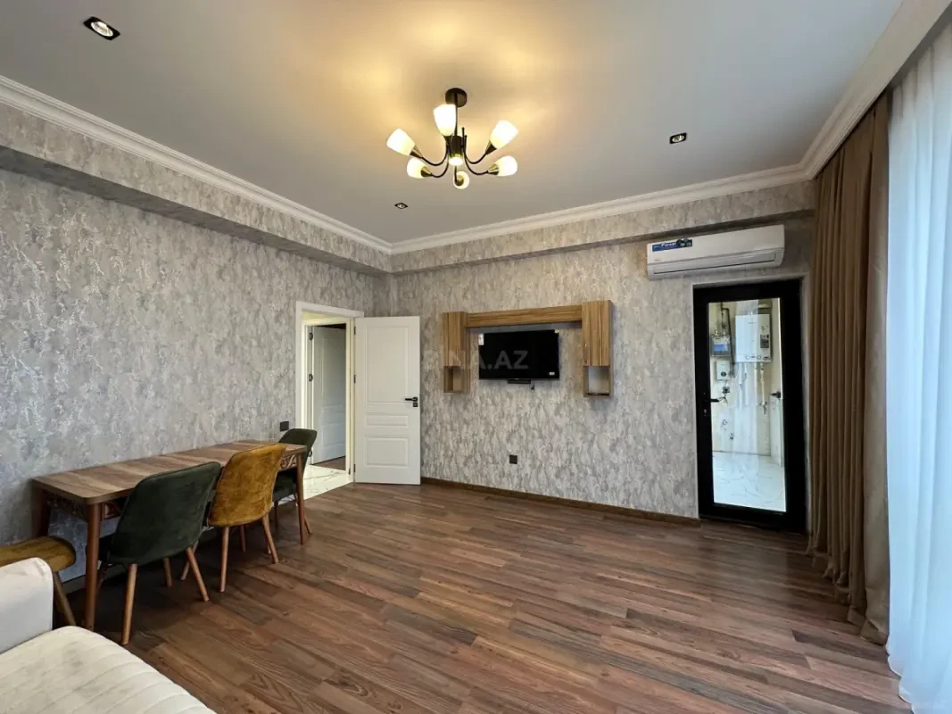 Kirayə verilir 2 otaqlı mənzil 65 m²