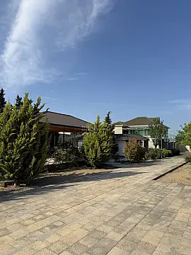 Satılır 6 otaqlı həyət evi 200 m² — Bakı 6 otaq 200.00 m²
