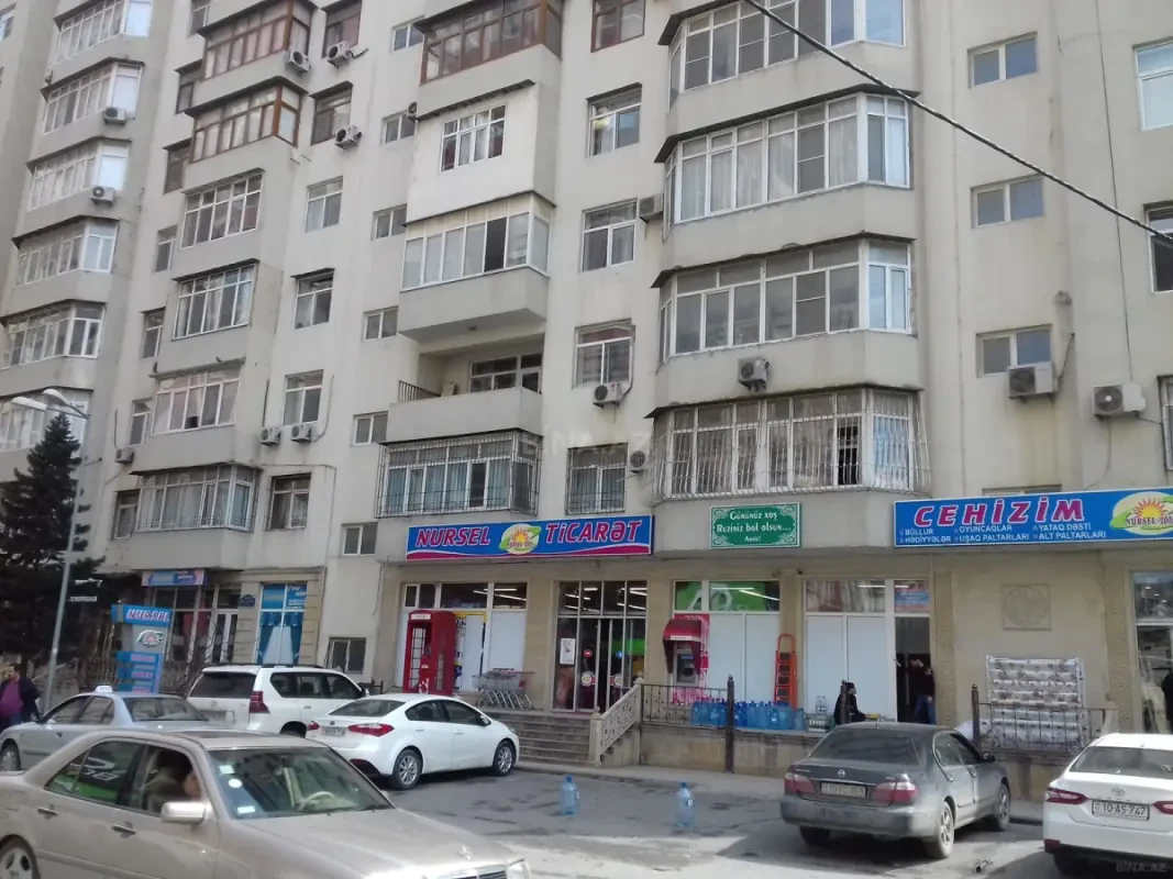 Kirayə verilir 3 otaqlı mənzil 163 m²