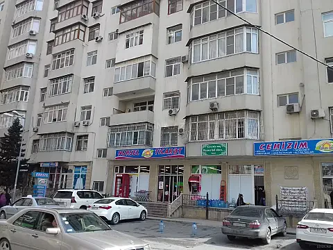 Kirayə verilir 3 otaqlı mənzil 163 m² — Bakı, 8-ci mikrorayon 3 otaq 163.00 m²