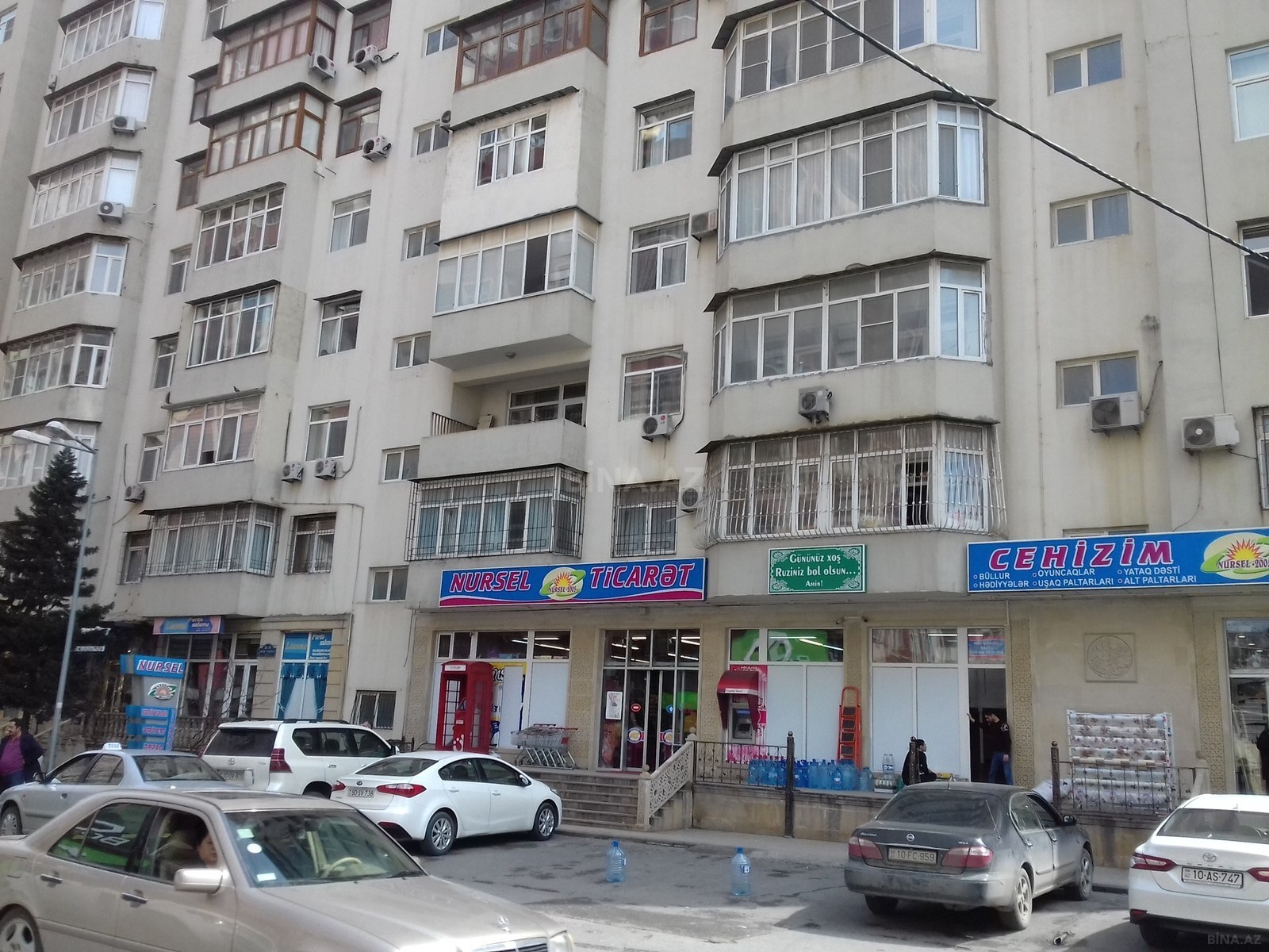 Kirayə verilir 3 otaqlı mənzil 163 m²