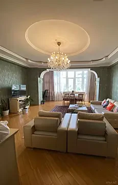 Satılır 4 otaqlı mənzil 147 m² — Bakı, Memar Əcəmi yanı 4 otaq 147.00 m²