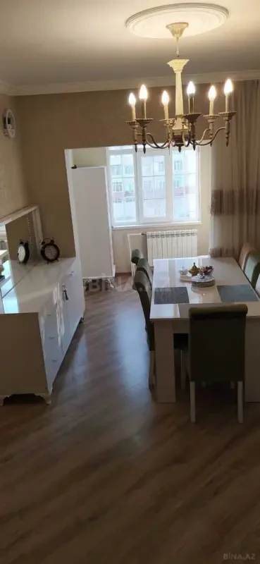 Kirayə verilir 4 otaqlı mənzil 100 m²