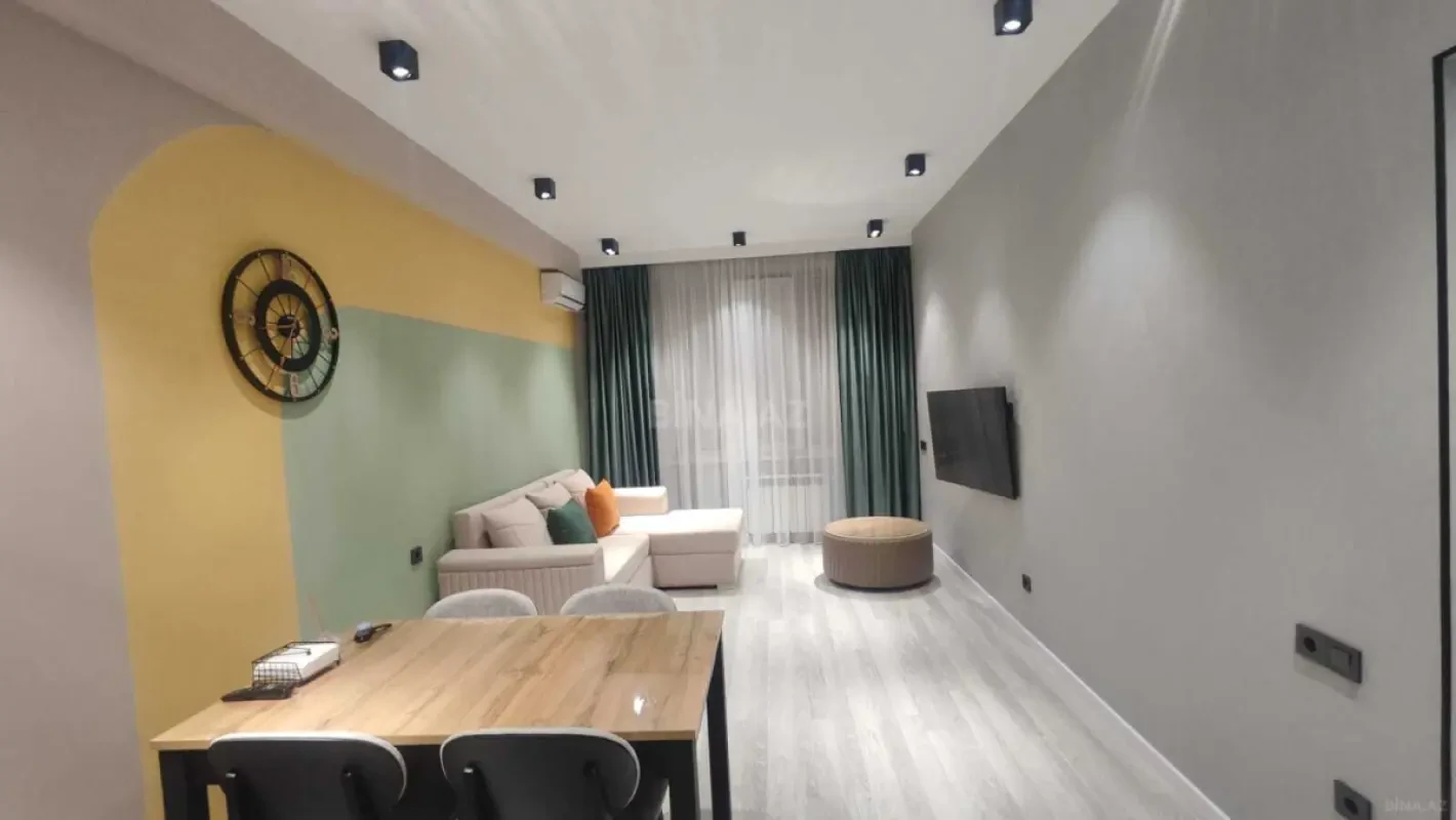 Satılır 2 otaqlı mənzil 63 m²