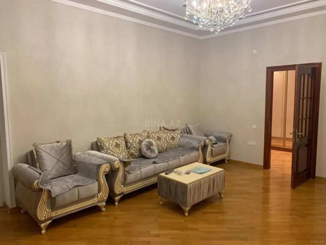 Kirayə verilir 3 otaqlı mənzil 120 m²
