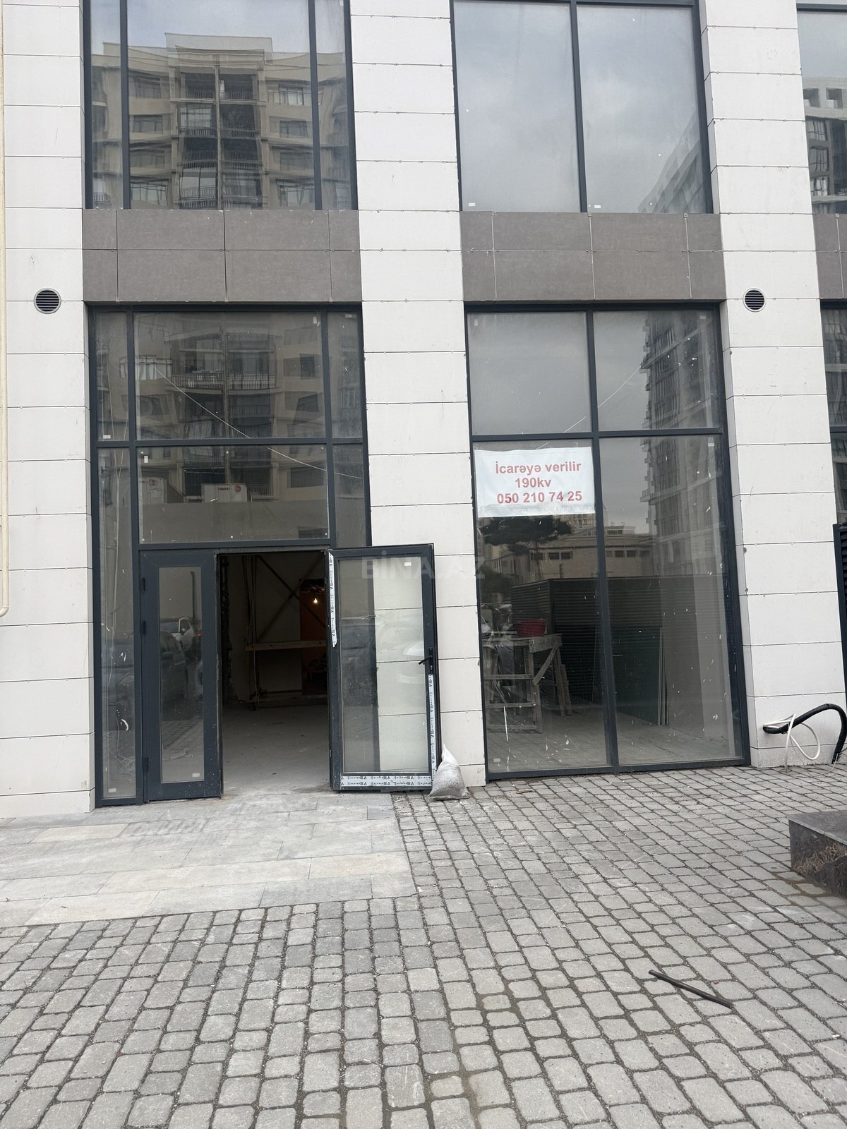 Kirayə verilir obyekt 200 m²