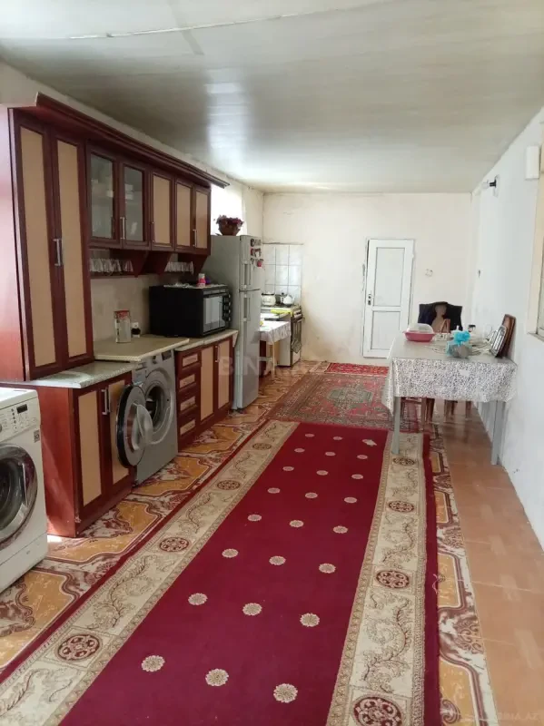 Satılır 3 otaqlı həyət evi 147 m²