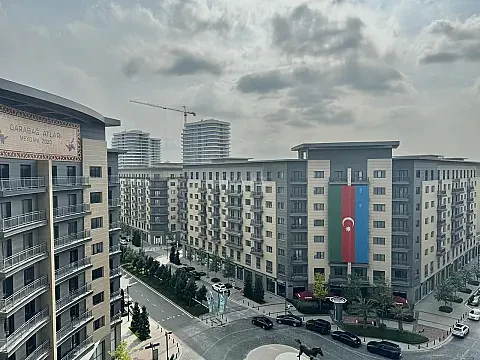 Satılır 6 otaqlı mənzil 250 m² — Bakı 6 otaq 250.00 m²