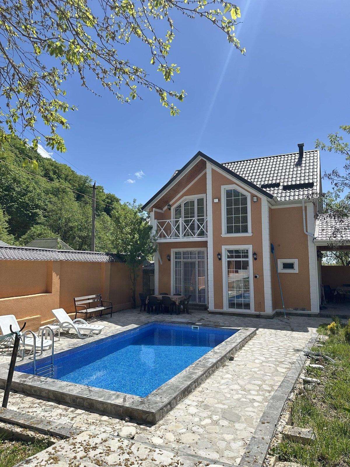 Kirayə verilir 3 otaqlı həyət evi 100 m²