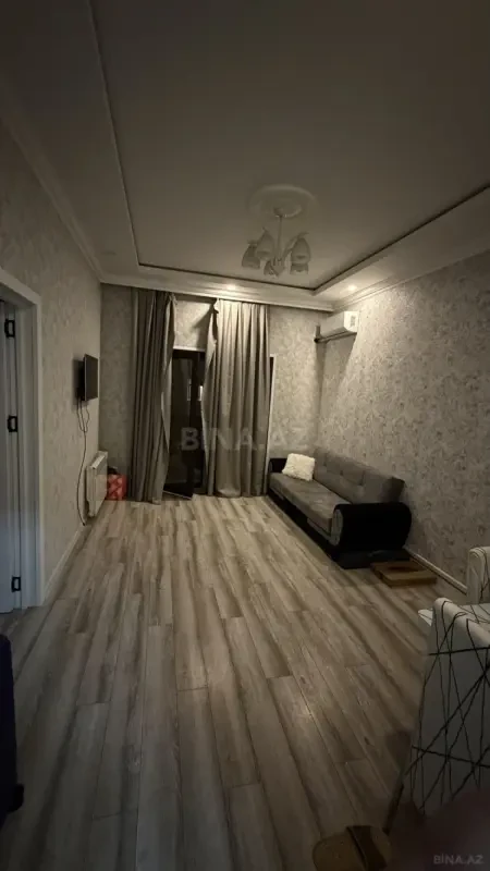 Kirayə verilir 2 otaqlı mənzil 45 m²