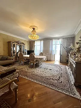 Satılır 5 otaqlı mənzil 200 m² — Bakı, Nəsimi 5 otaq 200.00 m²