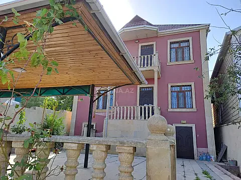 Satılır 4 otaqlı həyət evi 300 m² — Bakı 4 otaq 300.00 m²