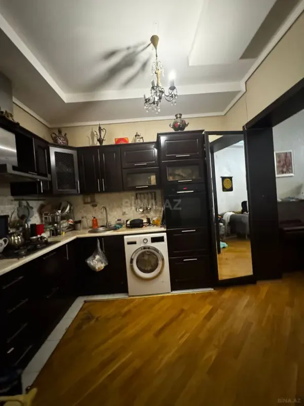 Satılır 1 otaqlı mənzil 67 m²
