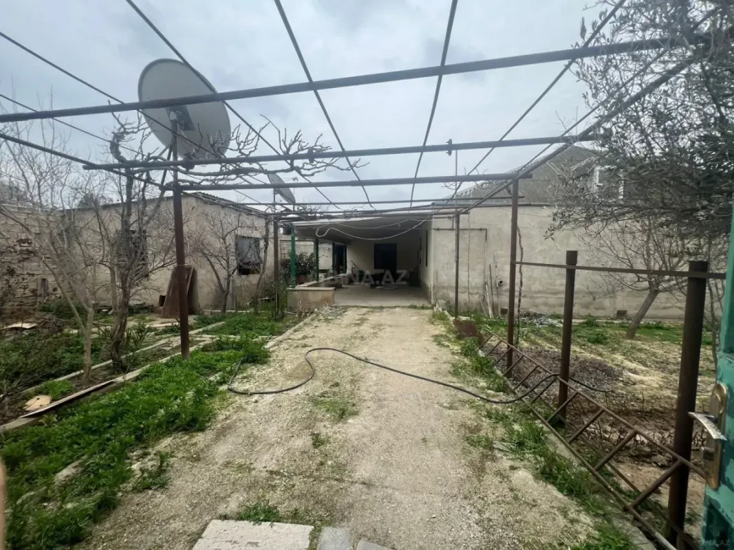 Satılır 5 otaqlı həyət evi 121 m²