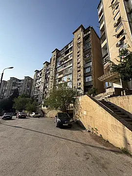 Satılır 3 otaqlı mənzil 75 m² — Bakı, Həzi Aslanov qəs. 3 otaq 75.00 m²